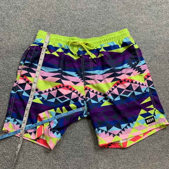 Neff Shorts Mens L Large Geometric Untraditional Hot Tub Unlined Swim Trunks - Picture 8 of 13